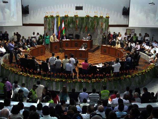 �La Alcald�a y el Concejo, conforman la f�rmula por el progreso de los cale�os�