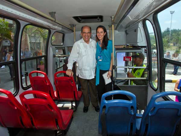 �Buses naranjas reforzar�n la movilidad en el MIO�: Alcalde