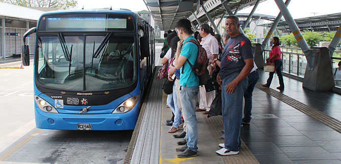 La ruta A01A modifica su recorrido durante el alumbrado navide�o