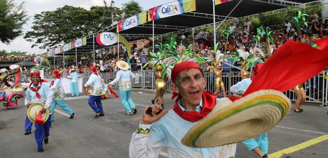 M�s de trecientos cincuenta mil espectadores acudieron este a�o al tradicional desfile de Cali Viejo