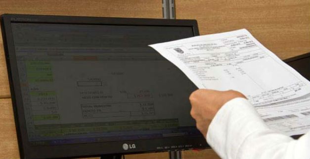 Facturas de predial de comunas 2, 4, 17 y �rea rural ya pueden reclamarse en el CAM