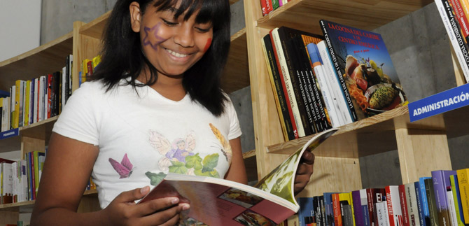 Educaci�n realiza jornadas especiales de matr�cula para ni�os de la Comuna 5