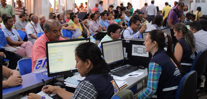400.000 contribuyentes cale�os pagaron $260.000 millones de impuesto predial