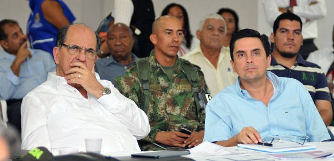 Comuna 11 refuerza seguridad con m�s c�maras, veh�culos, polic�as y parques iluminados