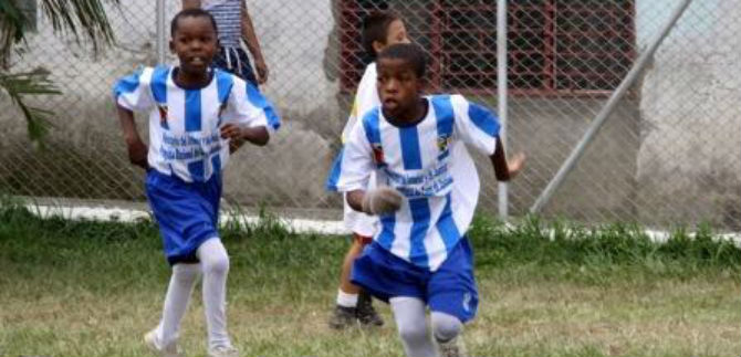 Abren inscripciones a escuelas de formaci�n deportiva para ni�os y j�venes de comuna 20