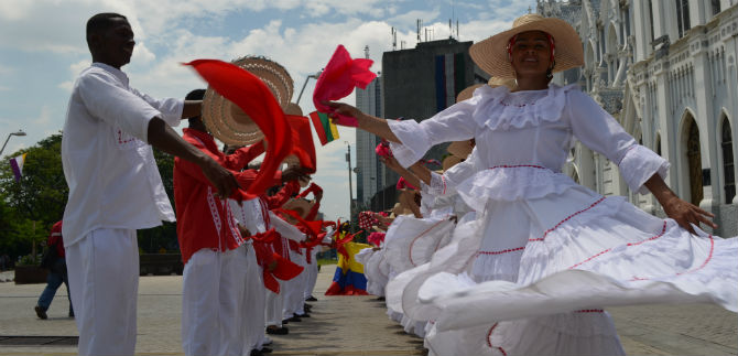 Nueva generaci�n para la cultura se grad�a llevando arte a todo Cali