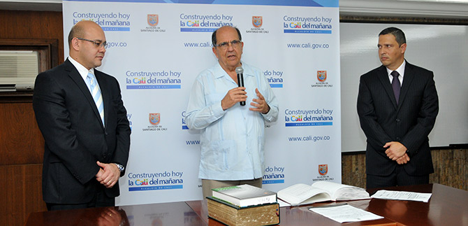 Asumen dos nuevos secretarios de la Administraci�n: General y Jur�dico