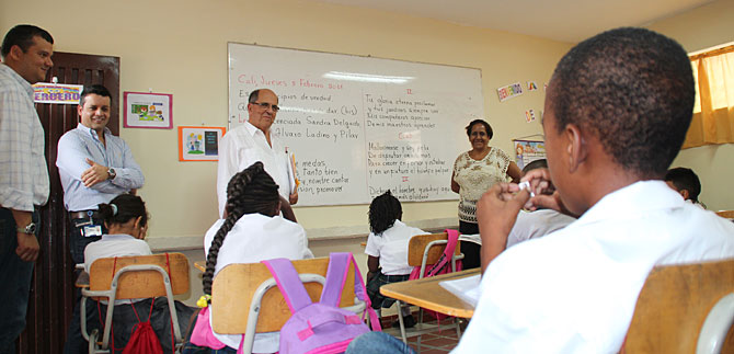 Remodelaci�n hecha por la Administraci�n rescat� escuela de la comuna 7 del abandono