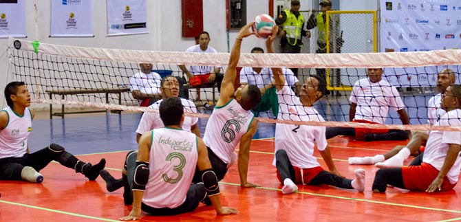 Con la Copa de Voleibol Sentado, cale�os se contagian de paz