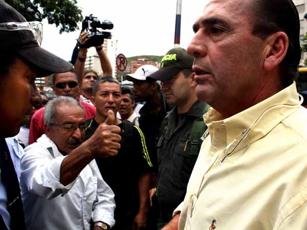 �Lo que hay que hacer es tratar de formalizar a los mototaxistas y no destruirles el empleo�