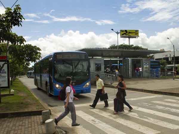 Metrocali, comprometida con el servicio de los usuarios