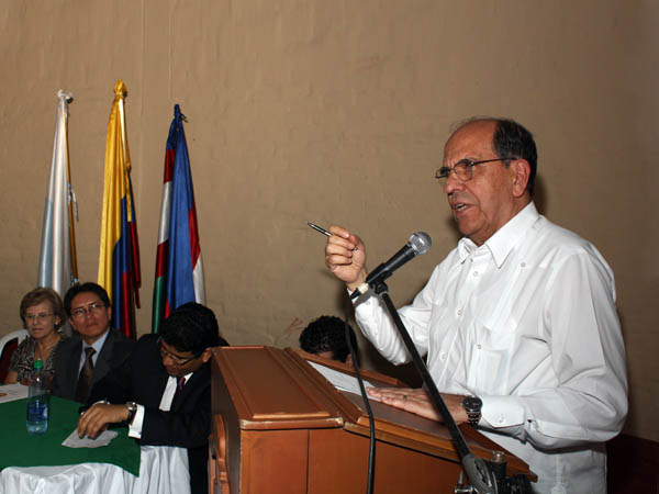 Estudiantes de los colegios El Diamante y Luz Haide� Guerrero, aprovechar�n tres horas m�s de formaci�n