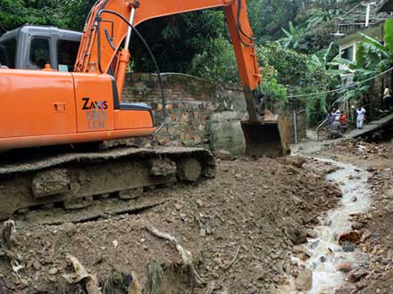 Dagma contin�a atendiendo emergencia tras lluvia torrencial