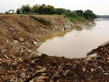 El Dagma avanza en trabajos de mitigaci�n del riesgo en jarill�n de Alfonso L�pez