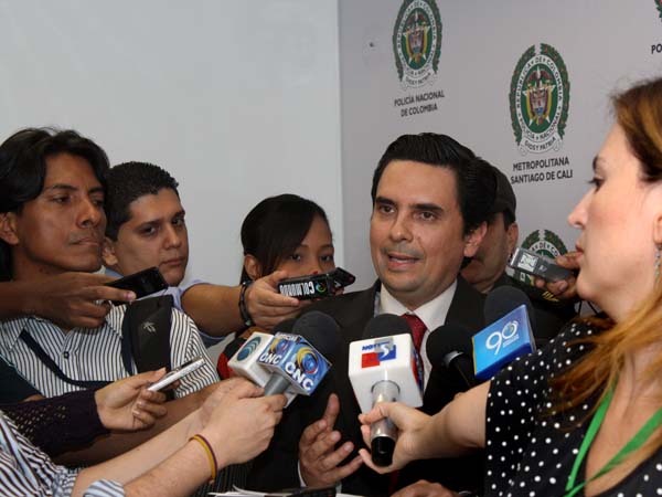 Rueda de prensa: CaliDa noticias sobre control a motocicletas por parte de la Secretar�a de Tr�nsito, este mi�rcoles 25 de abril