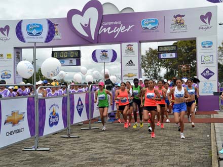 Mujeres cale�as, a correr contra el c�ncer de seno