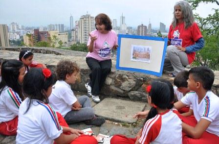 En lo alto de San Antonio, ni�os vivieron una �Fiesta de la lectura y la memoria� sobre el Bicentenario de la Independencia