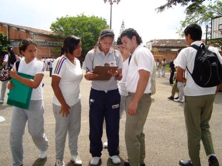 Ni�os y j�venes de Cali empezaron a vivir la Jornada Escolar Complementaria