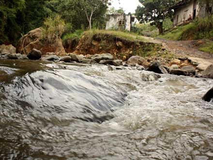 El agua: recurso que todos debemos cuidar, para que no se agote