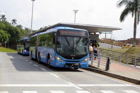 Metrocali y los cale�os construyen un nuevo M�O