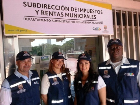 Nuevos distintivos para equipo de Hacienda en representaci�n de la Alcald�a