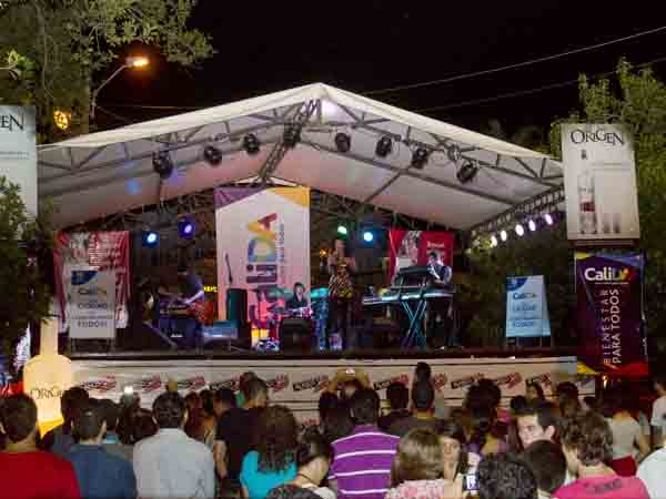 Derroche de talento local se vivi� en el Parque del Perro
