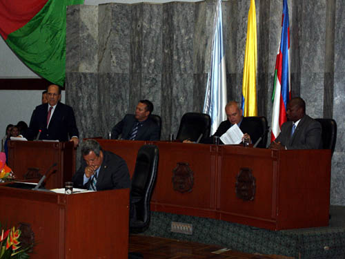 El Alcalde presentar� en sesiones extras proyecto de escisi�n de Telco