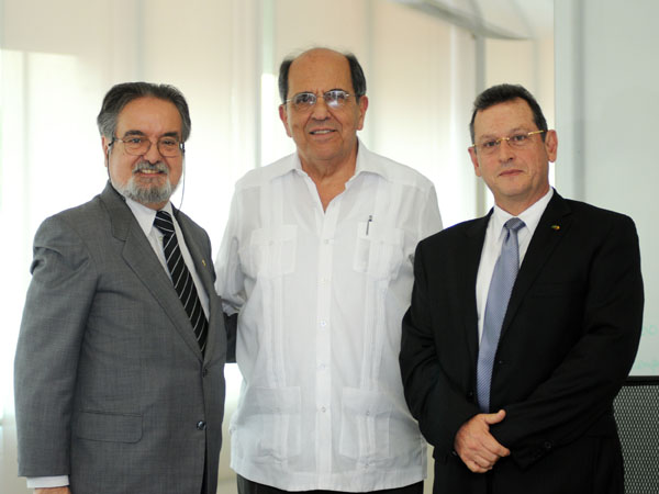 Embajador de Brasil en Colombia quiere trabajar con Cali programas de inclusi�n social