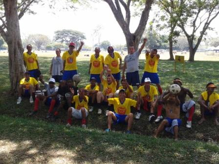 Habitantes en situaci�n de calle participaron en un torneo de f�tbol