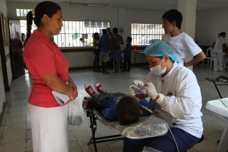 La Secretar�a de Salud y la UES Ladera realizaron jornada integral de salud en la Comuna 1