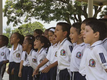 La educaci�n alista sus retos y compromisos