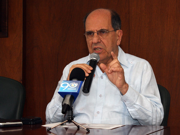 �Las conversaciones de paz entre el Gobierno y la Farc se orientan hacia la tierra y el desarrollo social�: alcalde Guerrero