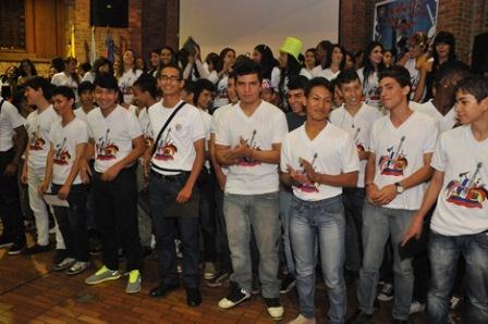 Los mejores del V Festival de la Canci�n en idioma extranjero: iniciativa de colegio p�blico