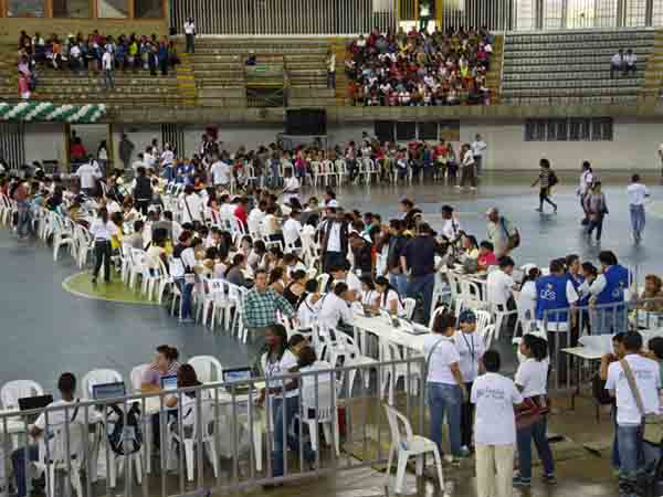 Cali, ejemplo de orden en el primer d�a de M�s Familias en Acci�n