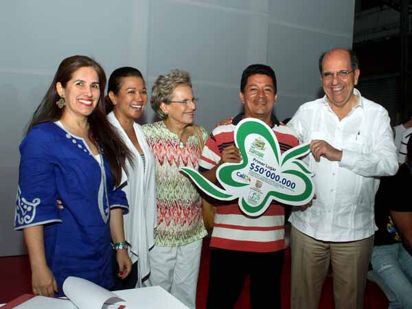 �Entre todos los vecinos mejoraremos un parque en nuestro barrio�