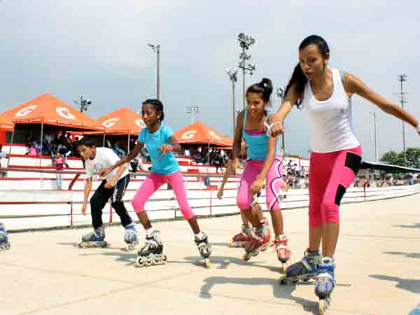 Peque�os talentos del oriente se divirtieron patinando en un festival de comunas