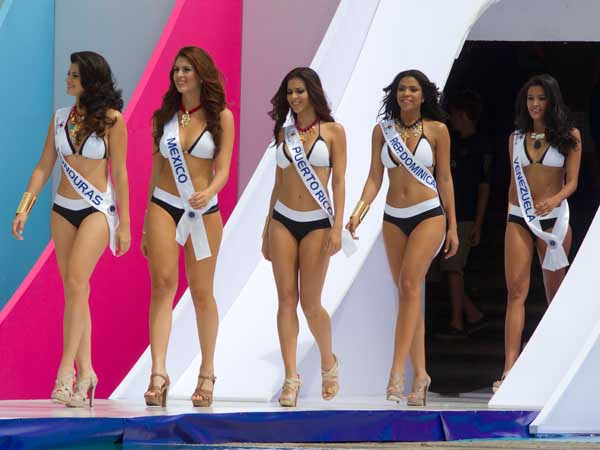14 beldades engalanaron la Feria de Cali