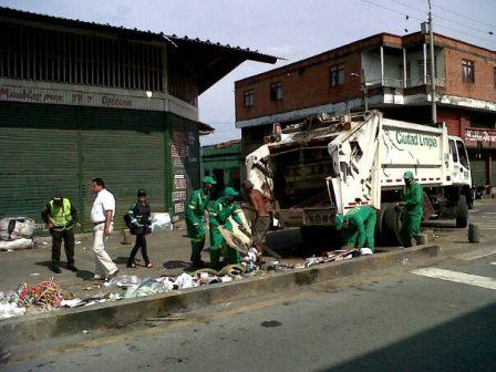 La l�nea 110 para recolecci�n de muebles viejos de habitantes del centro, sur y de la ladera