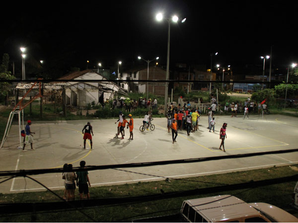 Habitantes de la Comuna 13 reconocen el cambio en sus zonas verdes y parques