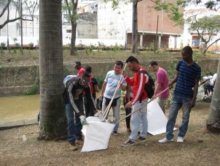 Los amigos del R�o Cali  reconstruyen sus vidas