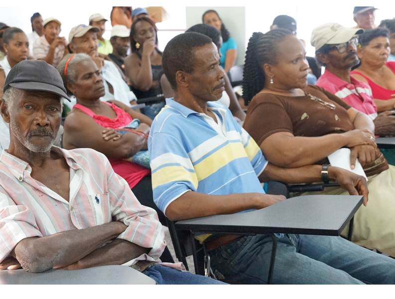 Adultos mayores subsidiados ya pueden reclamar la n�mina de septiembre y octubre
