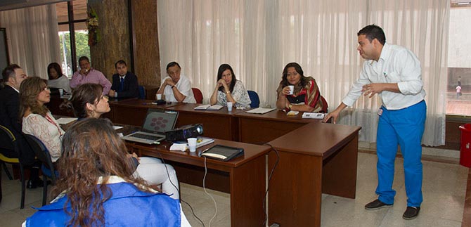 Universidades e institutos apoyan los trabajos de la Asesor�a de Paz de Cali