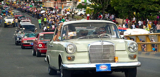 Motores est�n listos para desfile de autos antiguos y cl�sicos de la Feria de Cali