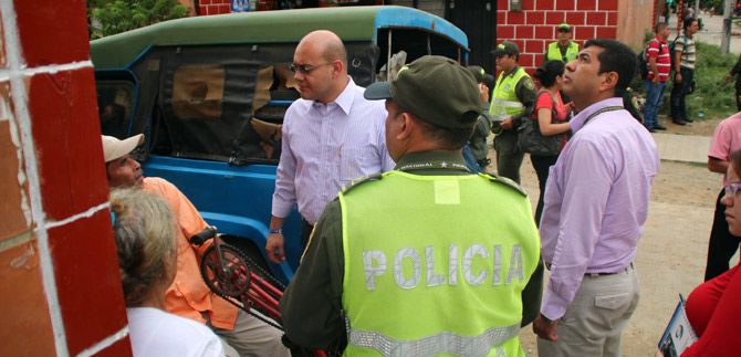 Alcald�a de Cali ofrece programas sociales en Potrero Grande