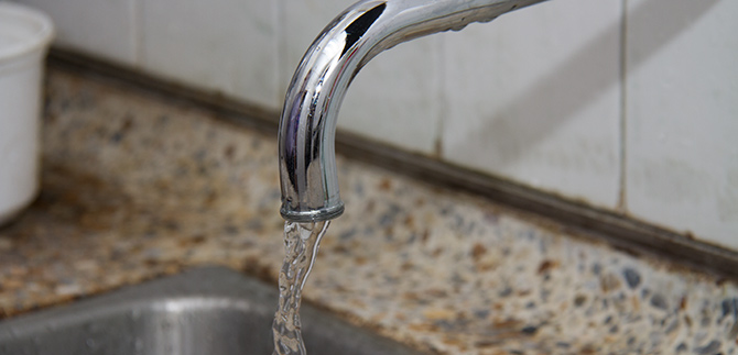 Trabajos de empalme de tuber�a bajar�n la presi�n del agua en ocho barrios vecinos