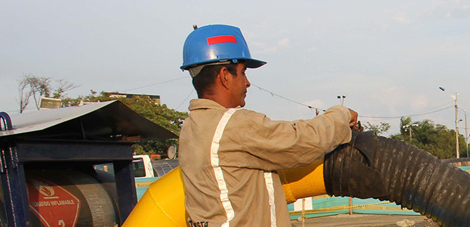 Emcali realiza obras este viernes para optimizar distribuci�n de agua en la comuna 18