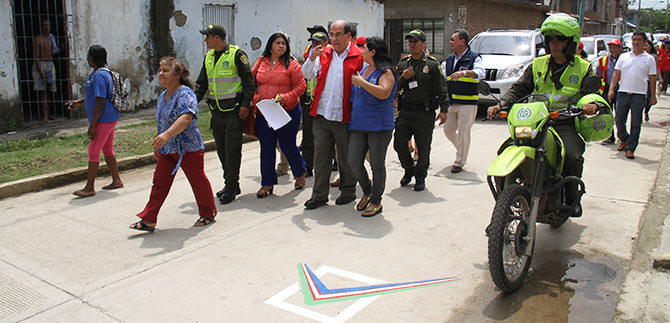 Adecuaci�n de v�as de Cali no tiene reversa; pavimentan otras cuatro en la comuna 14