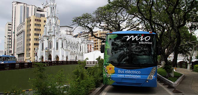 MIO el�ctrico, construido en Cali, no contamina y es amigable con el planeta