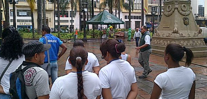 Beneficiarios de Ingreso Social, comprometidos con los 204 a�os de independencia de Cali