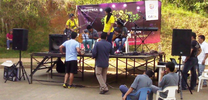 Jueves del Sam�n estuvo en el barrio Altos de Santa Elena